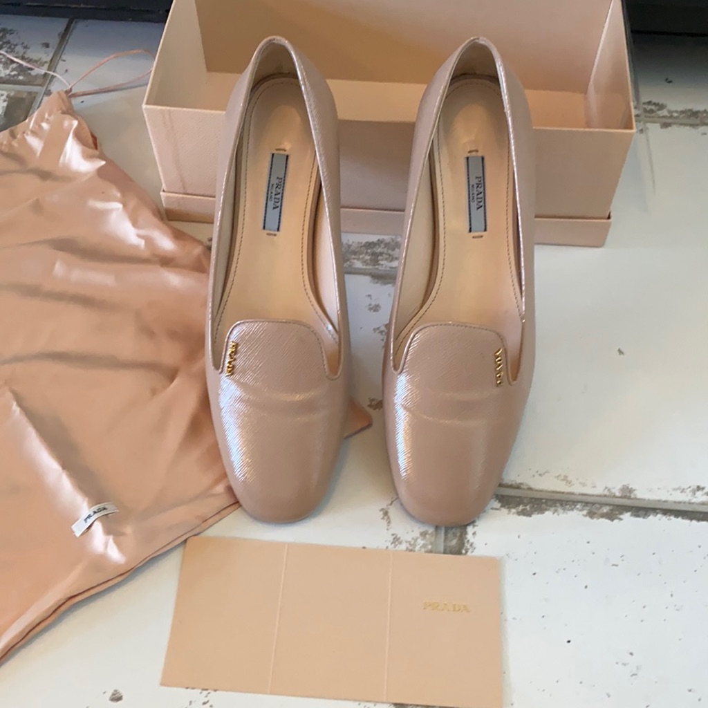 Beautiful Prada Calzature Donna Slip On Flats In Excellent Condition Size 39